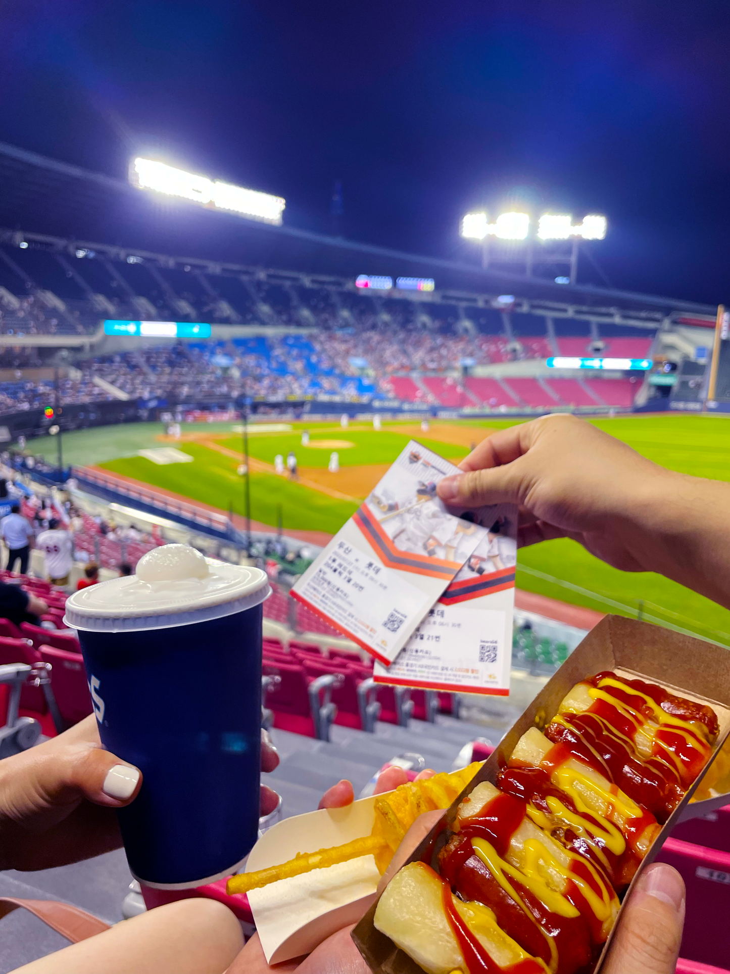 Watching baseball game in Seoul & local food experience