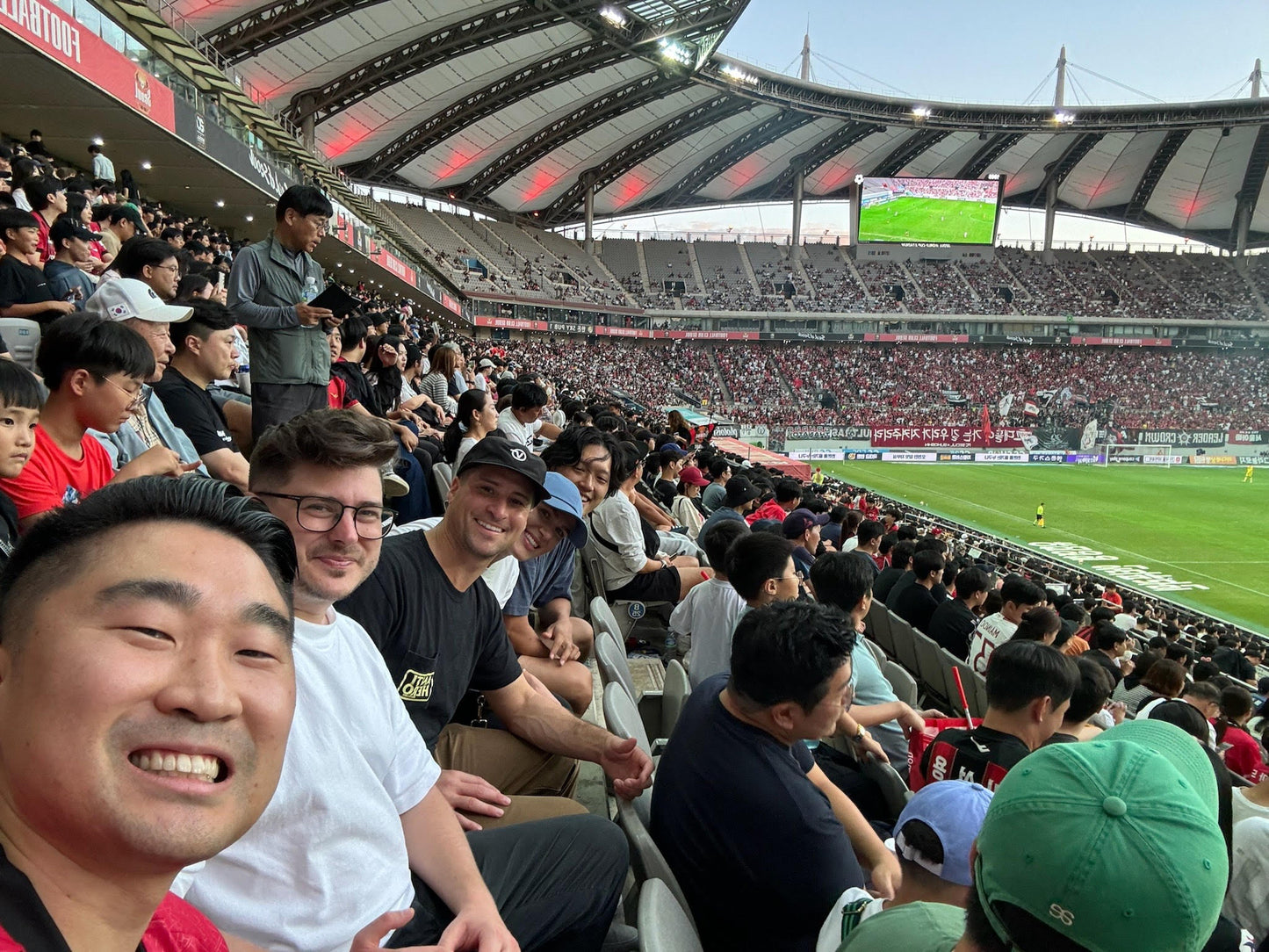 Watching Sports Game in Seoul & Pre-Game Meal